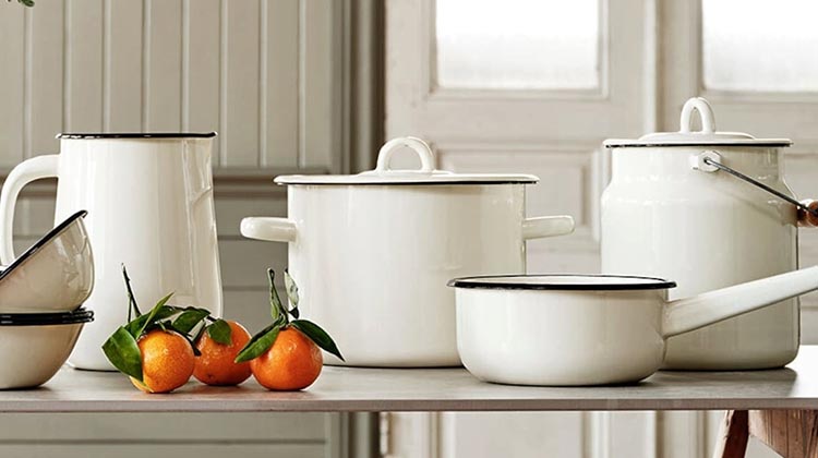 what is enamel cookware